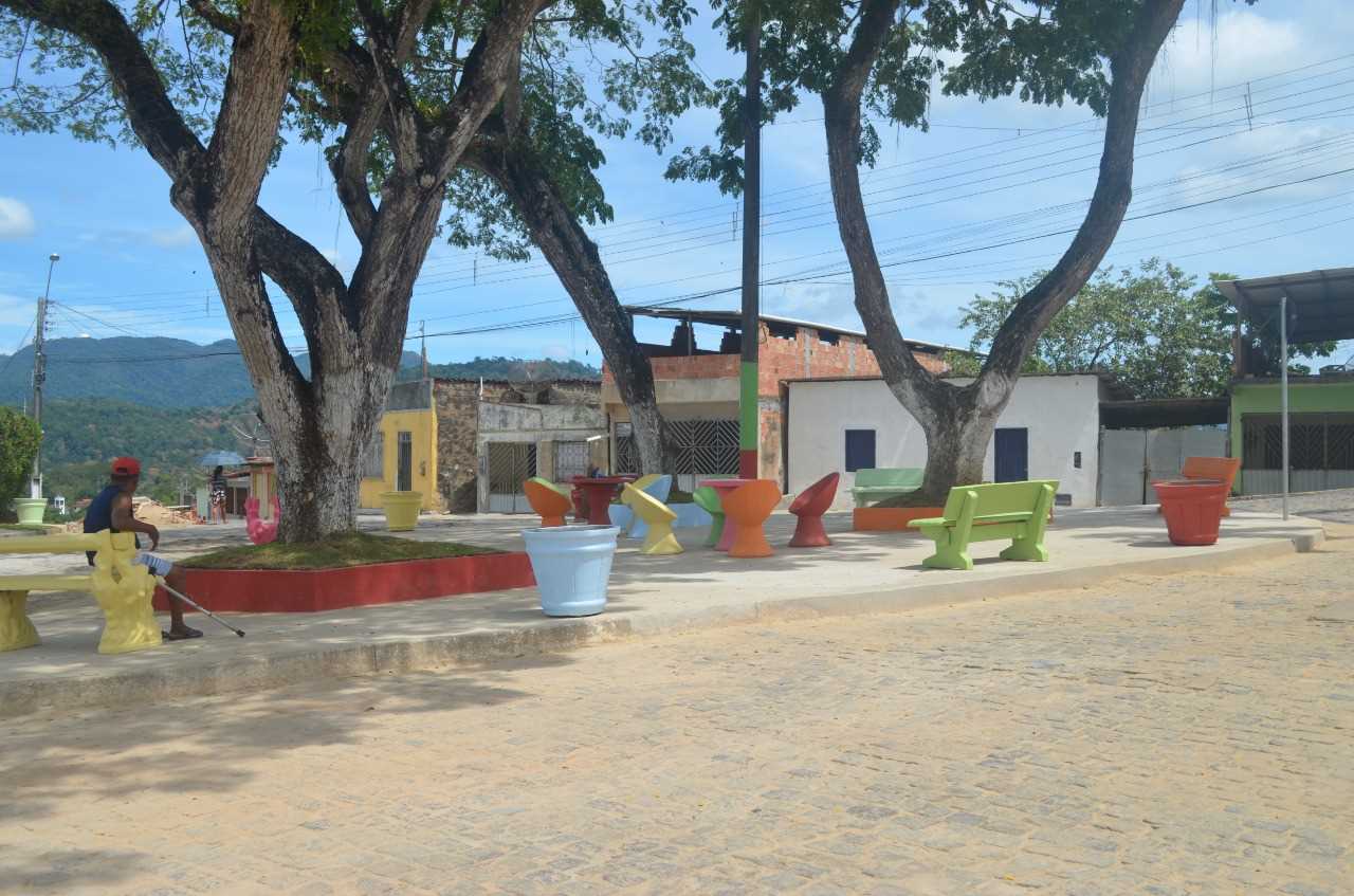 Mais uma Praça reformada